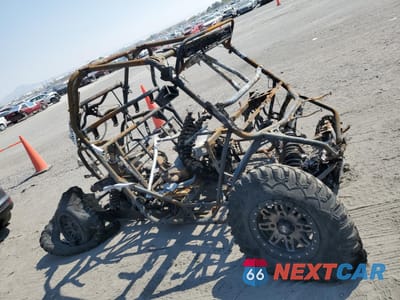 Zdjęcie 9 z 10 samochodu: 2014 POLARIS RZR 1000 XP EPS VIN:4XAST1EA9EF357003 - miniatura