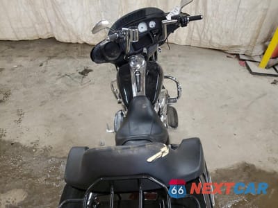 Zdjęcie 6 z 9 samochodu: 2023 HARLEY-DAVIDSON FLHX VIN:1HD1KBC1XPB648179 - miniatura