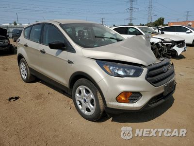 Czwarte zdjęcie samochodu z boku: 2018 FORD ESCAPE S VIN:1FMCU0F71JUC76456 - miniatura