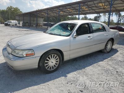 2004 LINCOLN TOWN CAR EXECUTIVE 1LNHM81W64Y611744 - główne zdjęcie licytacji z USA - miniatura