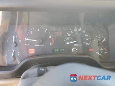 Zdjęcie 9 z 14 samochodu: 2000 JEEP WRANGLER / TJ SAHARA VIN:1J4FA59SXYP764539 - miniatura