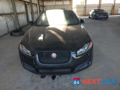 Piąte zdjęcie samochodu w środku: 2012 JAGUAR XF PORTFOLIO VIN:SAJWA0HB5CLS27976 - miniatura