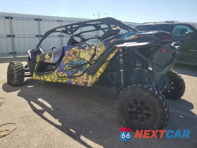 Trzecie zdjęcie samochodu z tyłu: 2023 CAN-AM MAVERICK X3 MAX RS TURBO RR VIN:3JBVKAV20PE000908 - miniatura