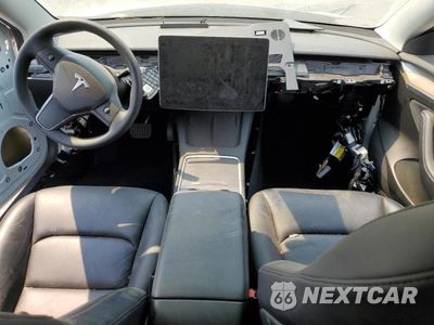 Zdjęcie 8 z 13 samochodu: 2022 TESLA MODEL 3 VIN:5YJ3E1EB5NF179529 - miniatura