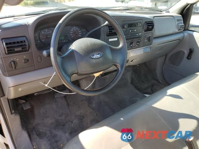 Zdjęcie 8 z 12 samochodu: 2006 FORD F450 SUPER DUTY VIN:1FDXF46Y86EA46796 - miniatura