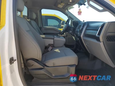 Zdjęcie 10 z 12 samochodu: 2017 FORD F450 SUPER DUTY VIN:1FDUF4GT2HEB42366 - miniatura