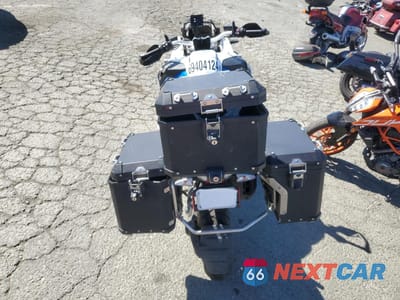 Czwarte zdjęcie samochodu z boku: 2018 BMW R1200 GS ADVENTURE VIN:WB10A1204JZ967902 - miniatura