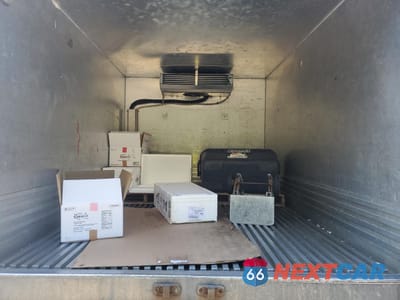 Zdjęcie 10 z 12 samochodu: 2013 GMC SAVANA CUTAWAY G3500 VIN:1GD072CA4D1140916 - miniatura