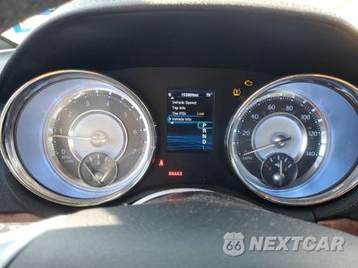 Zdjęcie 9 z 12 samochodu: 2014 CHRYSLER 300 VIN:2C3CCAAG5EH373399 - miniatura