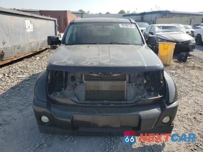 Piąte zdjęcie samochodu w środku: 2010 DODGE NITRO SXT VIN:1D4PT5GX3AW106689 - miniatura