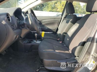 Zdjęcie 7 z 12 samochodu: 2016 NISSAN VERSA S VIN:3N1CN7AP4GL881501 - miniatura