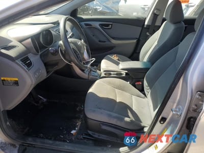 Zdjęcie 7 z 12 samochodu: 2013 HYUNDAI ELANTRA GLS VIN:KMHDH4AE3DU567602 - miniatura