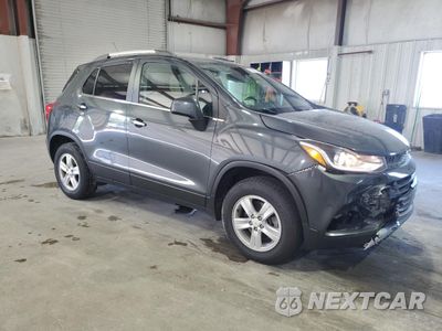 Czwarte zdjęcie samochodu z boku: 2018 CHEVROLET TRAX 1LT VIN:KL7CJPSB5JB726330 - miniatura
