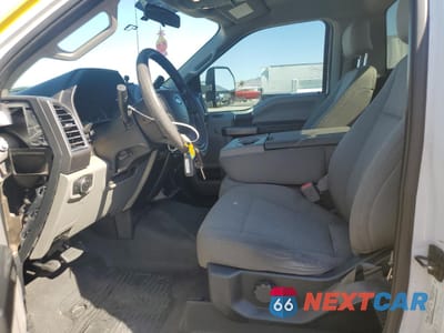 Zdjęcie 7 z 12 samochodu: 2017 FORD F450 SUPER DUTY VIN:1FDUF4GT2HEB42366 - miniatura