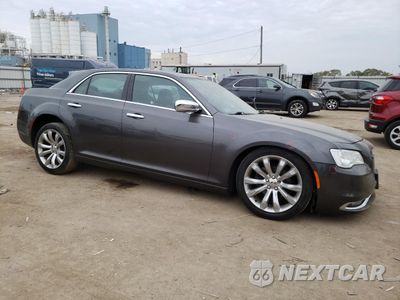 Czwarte zdjęcie samochodu z boku: 2019 CHRYSLER 300 LIMITED VIN:2C3CCAEG5KH609796 - miniatura