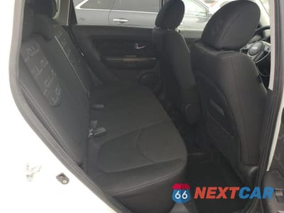 Zdjęcie 10 z 12 samochodu: 2012 KIA SOUL + VIN:KNDJT2A67C7474369 - miniatura