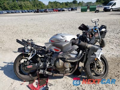 2003 HONDA CBR600 F4 JH2PC35063M401184 - główne zdjęcie licytacji z USA - miniatura