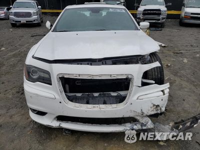 Piąte zdjęcie samochodu w środku: 2012 CHRYSLER 300 SRT-8 VIN:2C3CCAFJ2CH801320 - miniatura