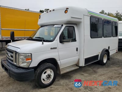 2017 FORD ECONOLINE E350 SUPER DUTY CUTAWAY VAN 1FDEE3FS1HDC22113 - główne zdjęcie licytacji z USA - miniatura