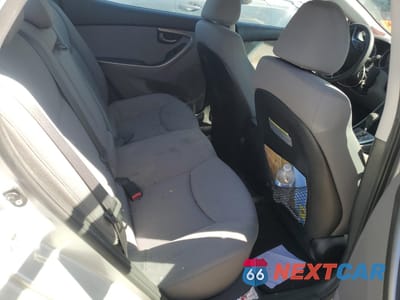 Zdjęcie 10 z 12 samochodu: 2013 HYUNDAI ELANTRA GLS VIN:KMHDH4AE3DU567602 - miniatura