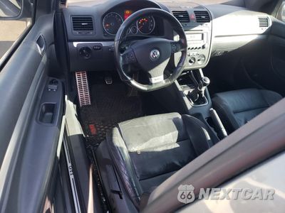 Zdjęcie 8 z 12 samochodu: 2008 VOLKSWAGEN GTI VIN:WVWEV71KX8W032902 - miniatura