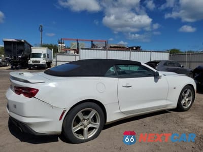 Trzecie zdjęcie samochodu z tyłu: 2021 CHEVROLET CAMARO LS VIN:1G1FB3DS5K0117263 - miniatura