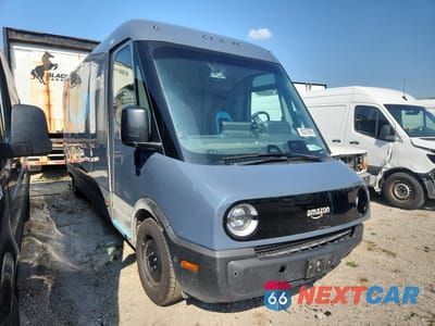 Czwarte zdjęcie samochodu z boku: 2022 RIVIAN EDV 700 VIN:7FCEHDB72NN005205 - miniatura