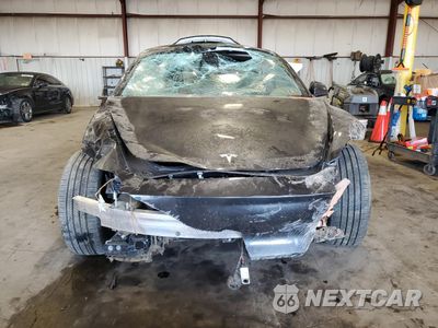 Piąte zdjęcie samochodu w środku: 2024 TESLA MODEL 3 VIN:5YJ3E1EA8RF731263 - miniatura