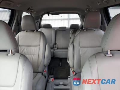 Zdjęcie 10 z 13 samochodu: 2018 TOYOTA SIENNA XLE VIN:5TDYZ3DC4JS955588 - miniatura