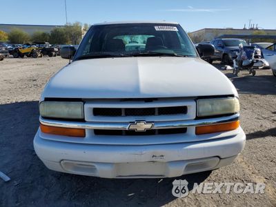 Piąte zdjęcie samochodu w środku: 2002 CHEVROLET BLAZER VIN:1GNCS13WX2K155912 - miniatura