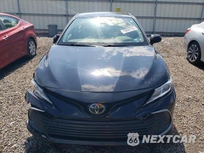 Piąte zdjęcie samochodu w środku: 2021 TOYOTA CAMRY LE VIN:4T1C11AK5MU463052 - miniatura
