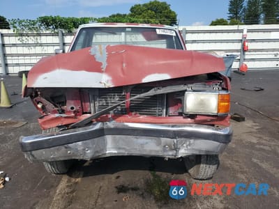 Piąte zdjęcie samochodu w środku: 1989 FORD F350 VIN:1FTHF36M3KNA76976 - miniatura