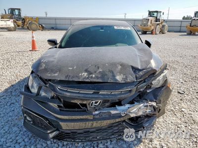 Piąte zdjęcie samochodu w środku: 2018 HONDA CIVIC SPORT VIN:SHHFK7H42JU204319 - miniatura