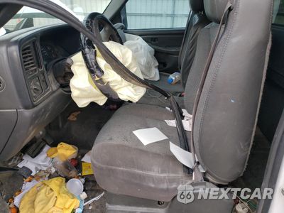 Zdjęcie 7 z 12 samochodu: 2007 CHEVROLET SILVERADO C2500 HEAVY DUTY VIN:1GCHC24UX7E183097 - miniatura