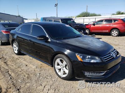 Czwarte zdjęcie samochodu z boku: 2012 VOLKSWAGEN PASSAT SE VIN:1VWBP7A35CC008696 - miniatura
