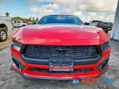 Piąte zdjęcie samochodu w środku: 2024 FORD MUSTANG VIN:1FA6P8TH5R5103877 - miniatura