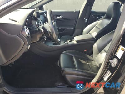 Zdjęcie 7 z 12 samochodu: 2019 MERCEDES-BENZ CLA 250 4MATIC VIN:WDDSJ4GB3KN717508 - miniatura