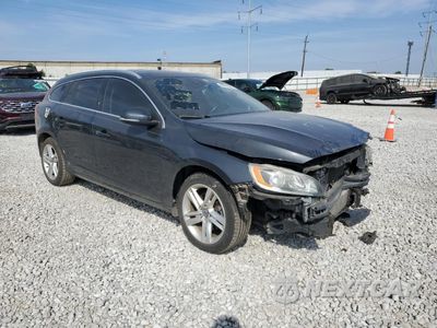 Czwarte zdjęcie samochodu z boku: 2015 VOLVO V60 PREMIER+ VIN:YV140MEC2F1203836 - miniatura