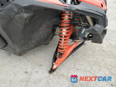 Zdjęcie 9 z 10 samochodu: 2021 CAN-AM MAVERICK X3 RS TURBO R VIN:3JBVJAW42MK000764 - miniatura