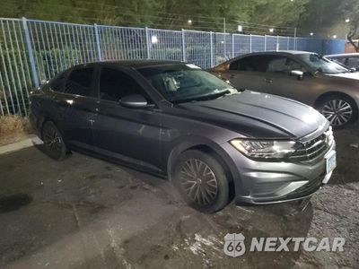 Czwarte zdjęcie samochodu z boku: 2019 VOLKSWAGEN JETTA S VIN:3VWCB7BU3KM176568 - miniatura