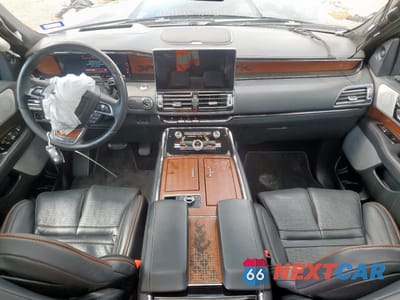 Zdjęcie 8 z 14 samochodu: 2023 LINCOLN NAVIGATOR L BLACK LABEL VIN:5LMJJ3TG4PEL16566 - miniatura