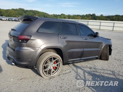 Trzecie zdjęcie samochodu z tyłu: 2018 JEEP GRAND CHEROKEE SRT-8 VIN:1C4RJFDJXJC225942 - miniatura