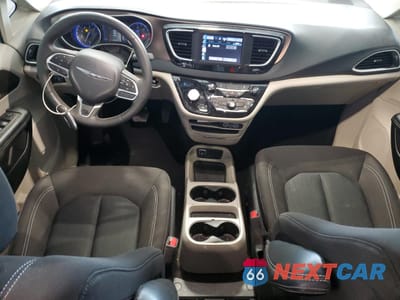 Zdjęcie 8 z 14 samochodu: 2023 CHRYSLER VOYAGER LX VIN:2C4RC1CG4PR549195 - miniatura