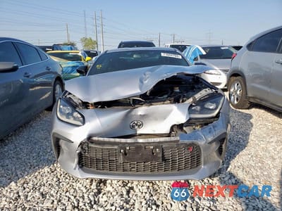 Piąte zdjęcie samochodu w środku: 2023 TOYOTA GR86 BASE VIN:JF1ZNBC19P8751690 - miniatura