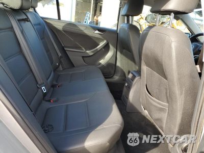 Zdjęcie 10 z 12 samochodu: 2012 VOLKSWAGEN JETTA SE VIN:3VWBP7AJXCM072147 - miniatura
