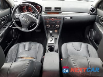 Zdjęcie 8 z 12 samochodu: 2006 MAZDA 3 HATCHBACK VIN:JM1BK343161449313 - miniatura