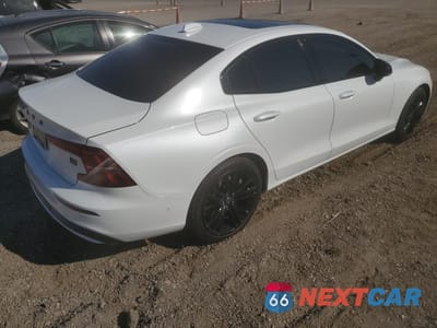 Trzecie zdjęcie samochodu z tyłu: 2024 VOLVO S60 ULTIMATE VIN:7JRH60FJ1RG306986 - miniatura