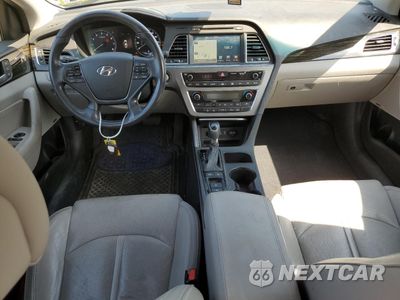 Zdjęcie 8 z 13 samochodu: 2017 HYUNDAI SONATA SPORT VIN:5NPE34AF3HH493727 - miniatura