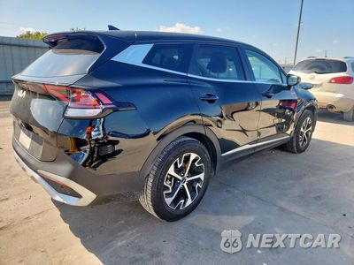 Trzecie zdjęcie samochodu z tyłu: 2023 KIA SPORTAGE EX VIN:5XYK33AF8PG137051 - miniatura
