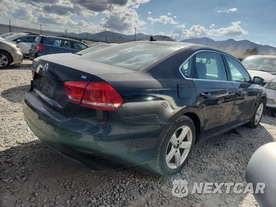 Trzecie zdjęcie samochodu z tyłu: 2013 VOLKSWAGEN PASSAT SE VIN:1VWBP7A30DC002502 - miniatura